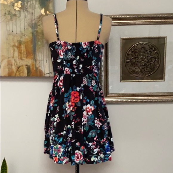 Express Small Floral Dress - Picture 3 of 7